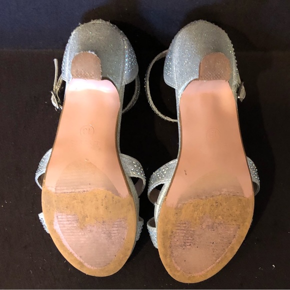 Girls Rhinestone Leatherette Open Toe Strappy Ankle T Strap Kitten Heel Sandal - Picture 5 of 7